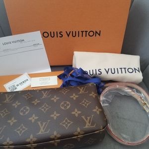 💥SOLD💥Louis Vuitton Pochette Accessoires NM